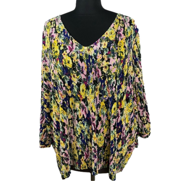 Vero Moda Tops - Vero Moda Curve Josy Floral Plissé Blouse Size 20 NWT